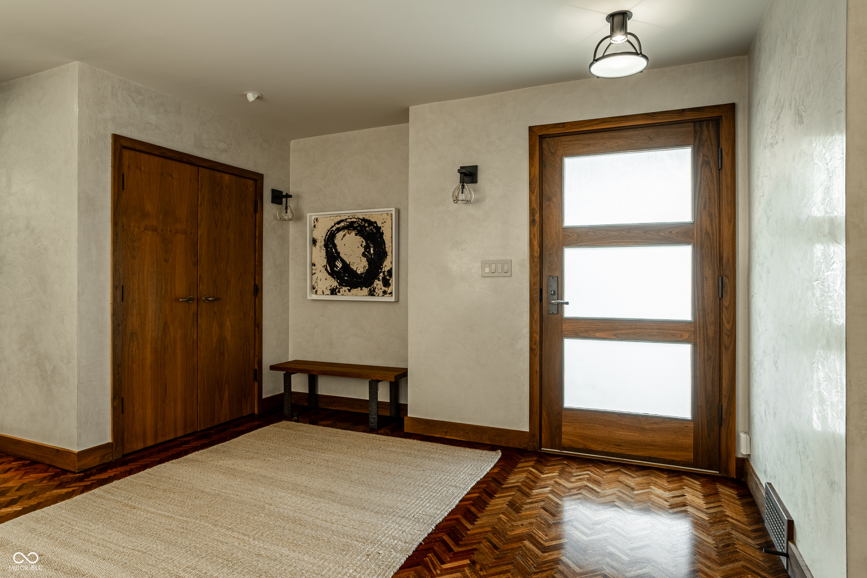 7440 N Illinois Street