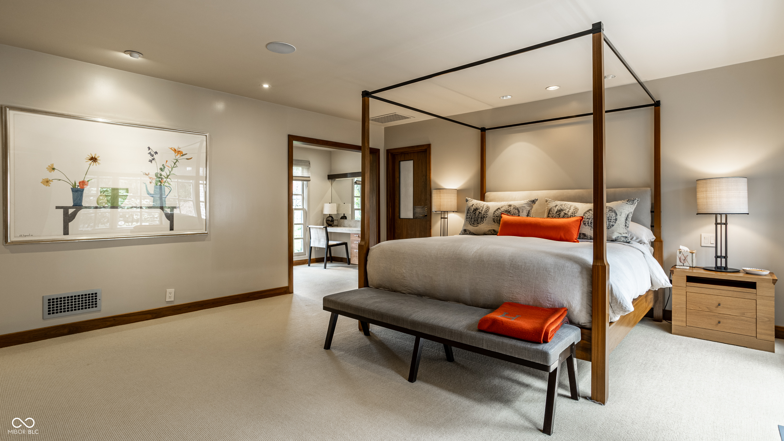 7440 N Illinois Street