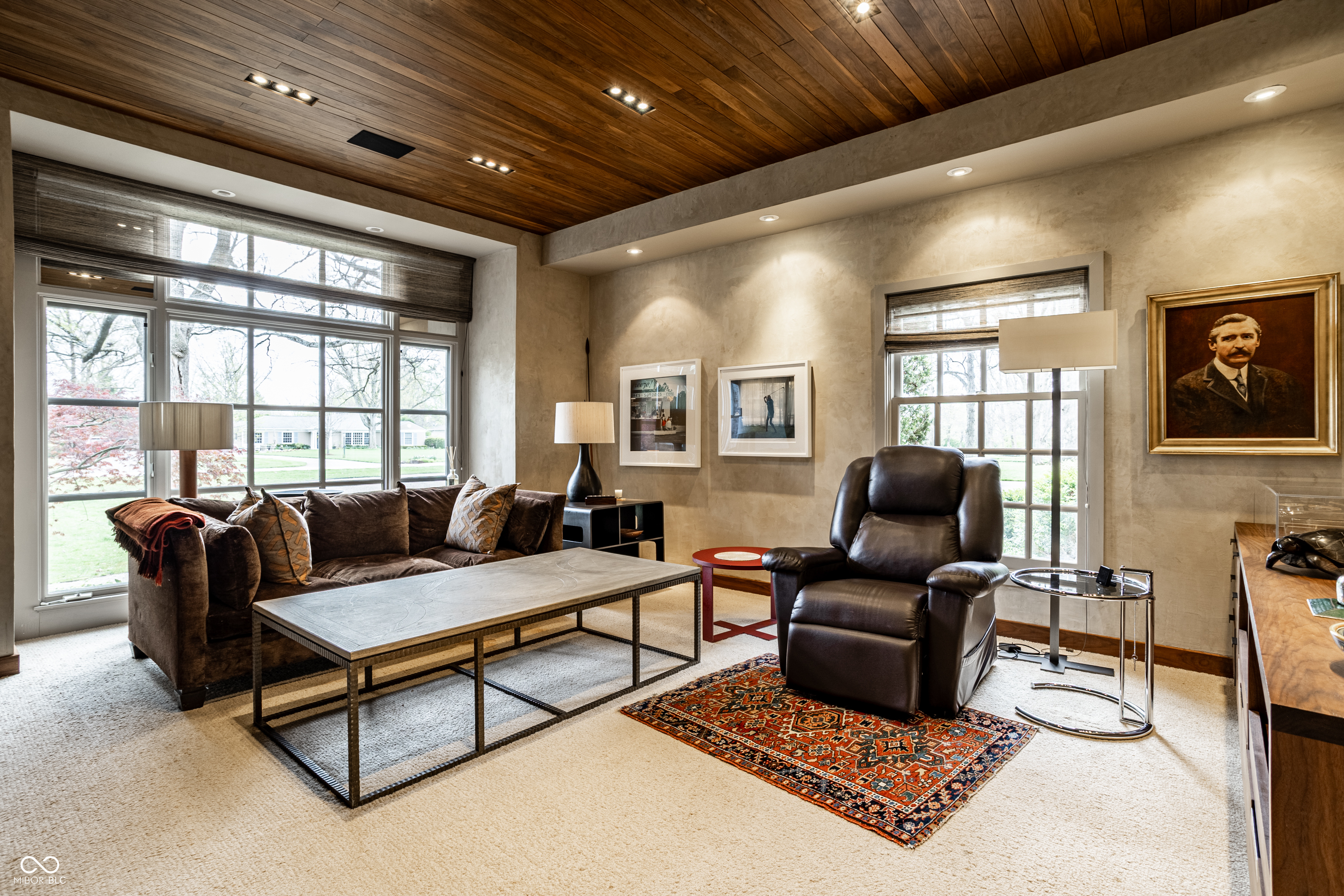 7440 N Illinois Street