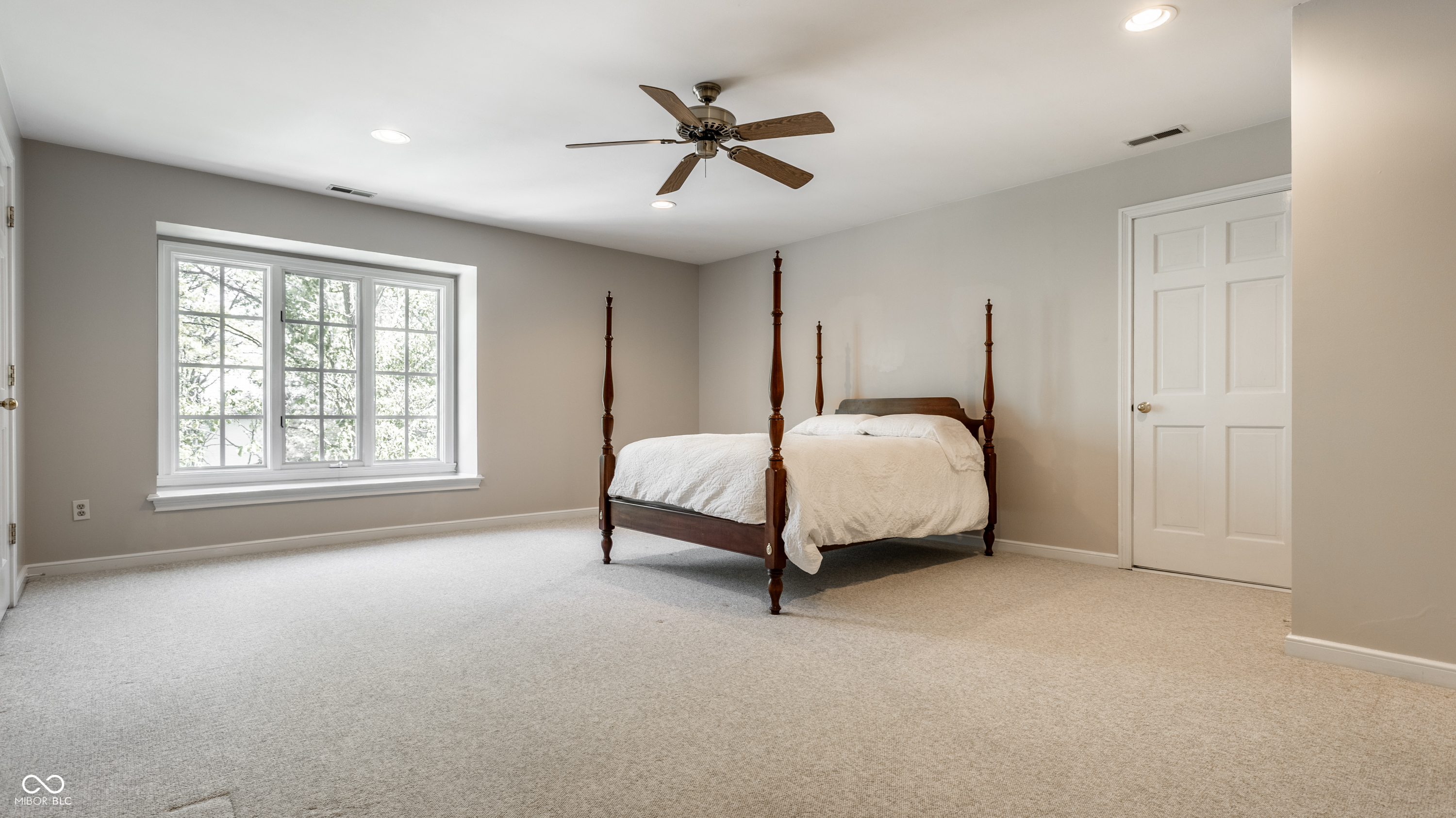 14300 Oakbrook Court