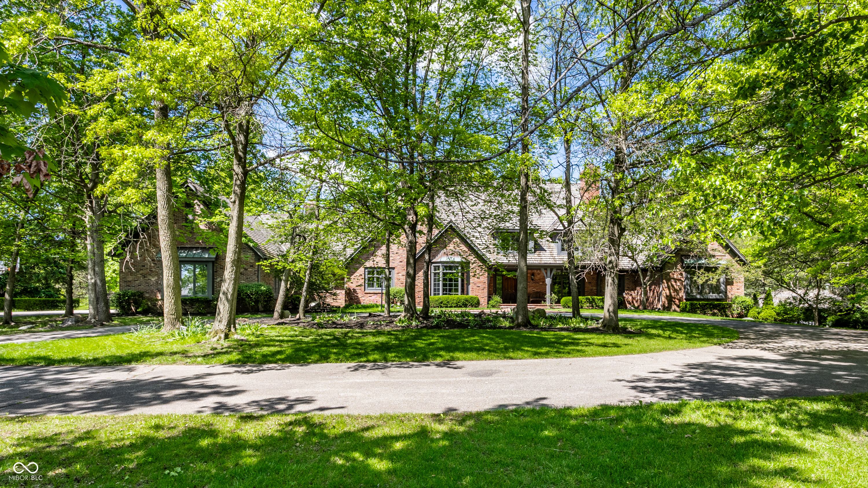 14300 Oakbrook Court