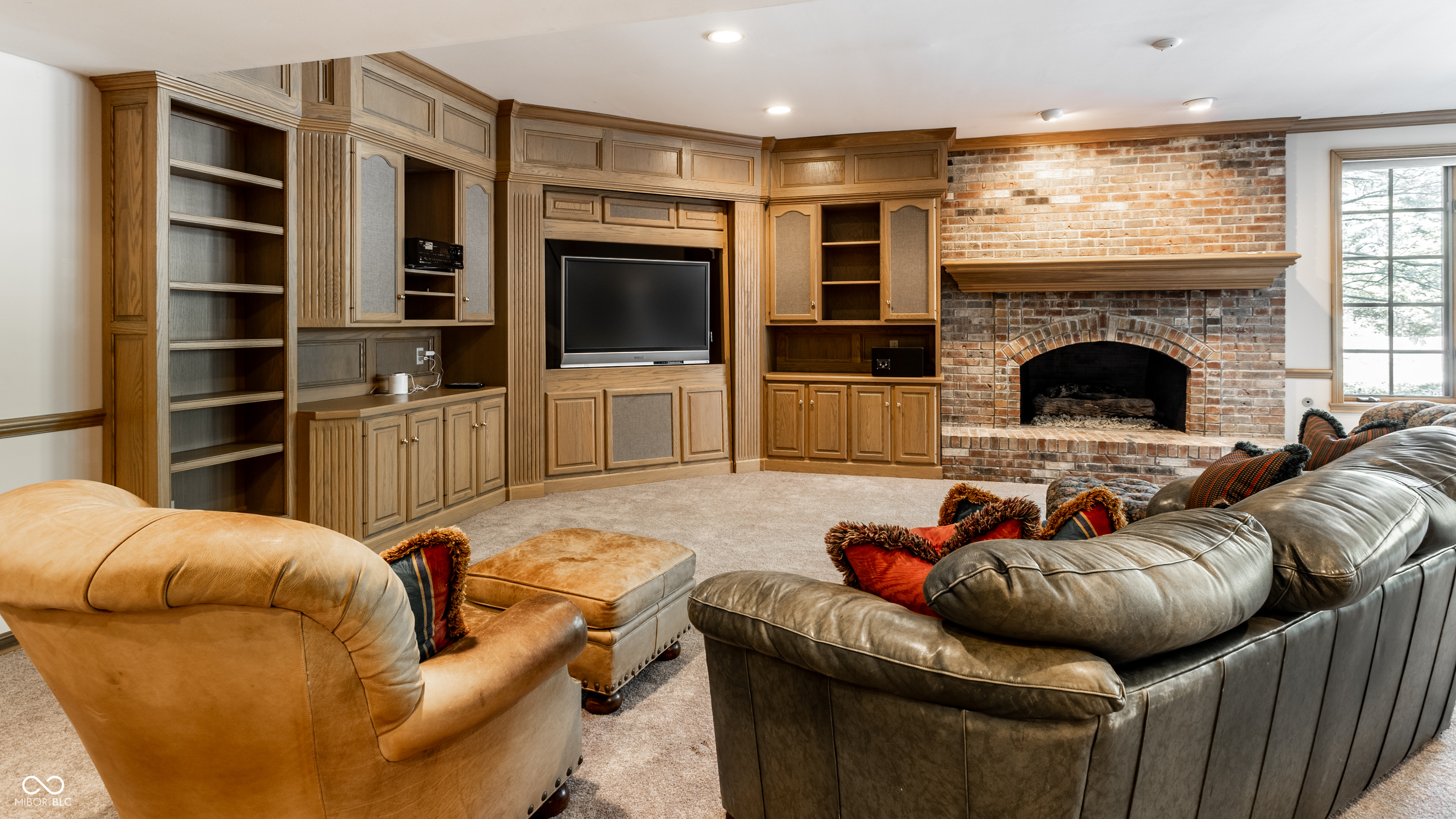 14300 Oakbrook Court