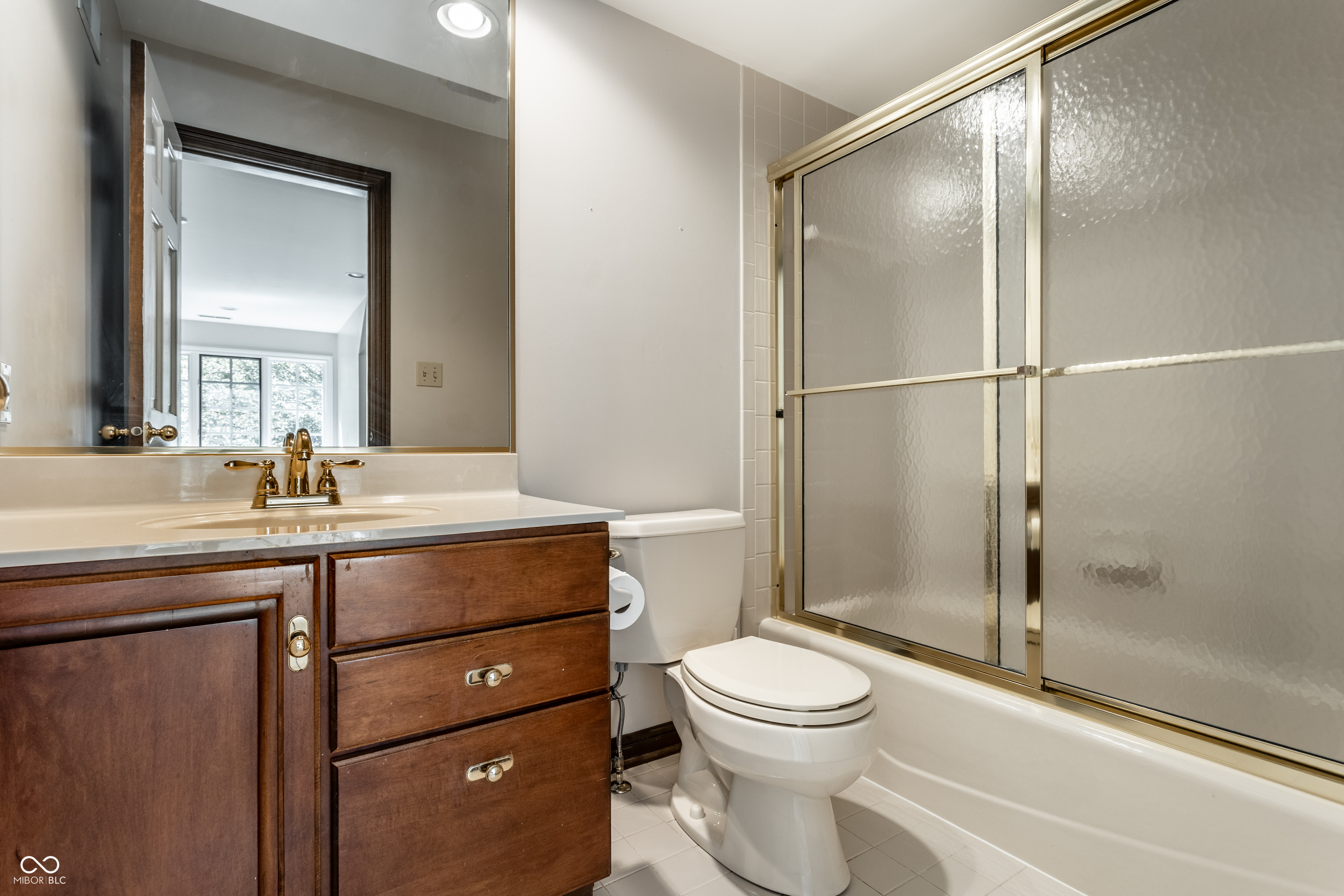 14300 Oakbrook Court