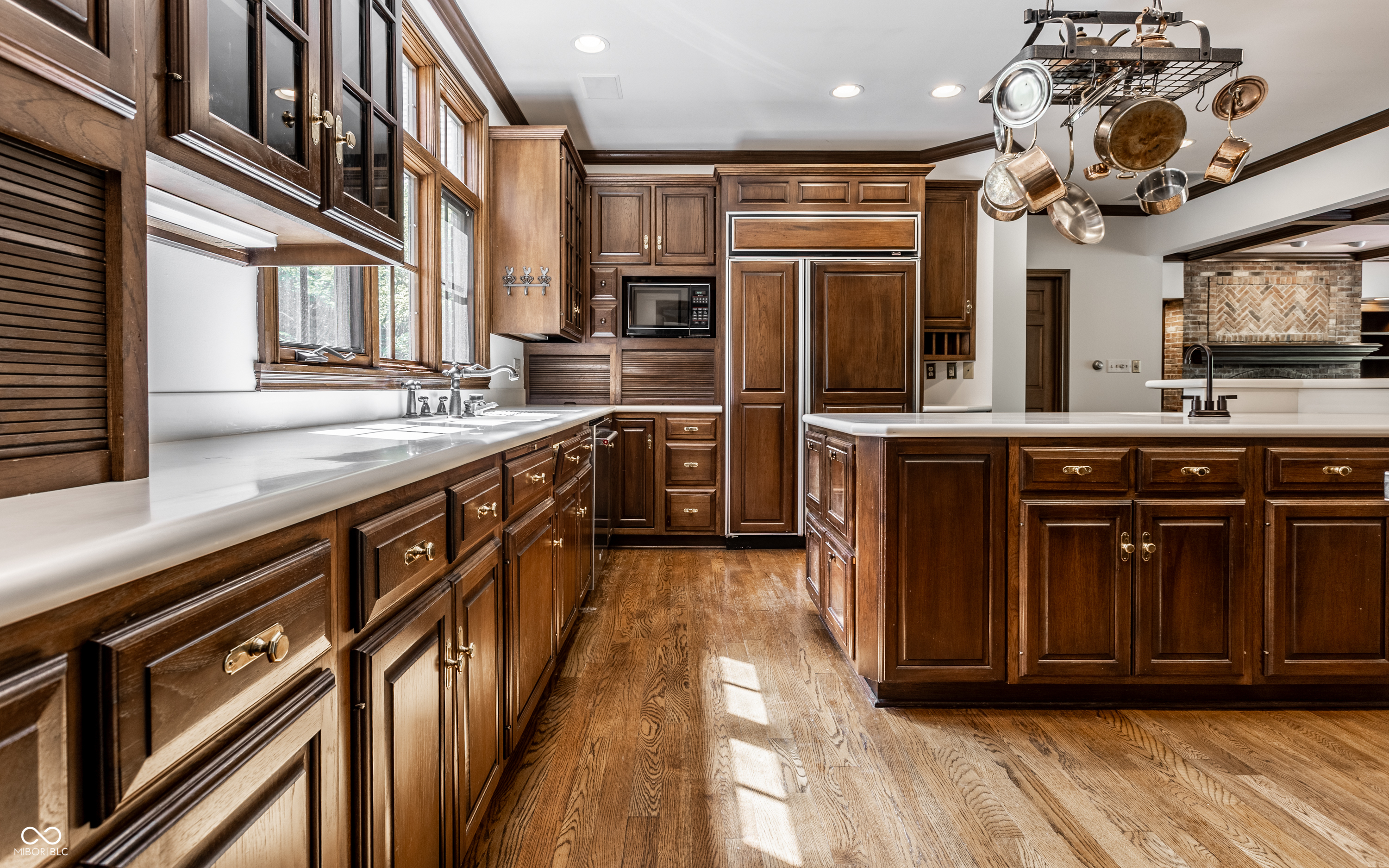 14300 Oakbrook Court