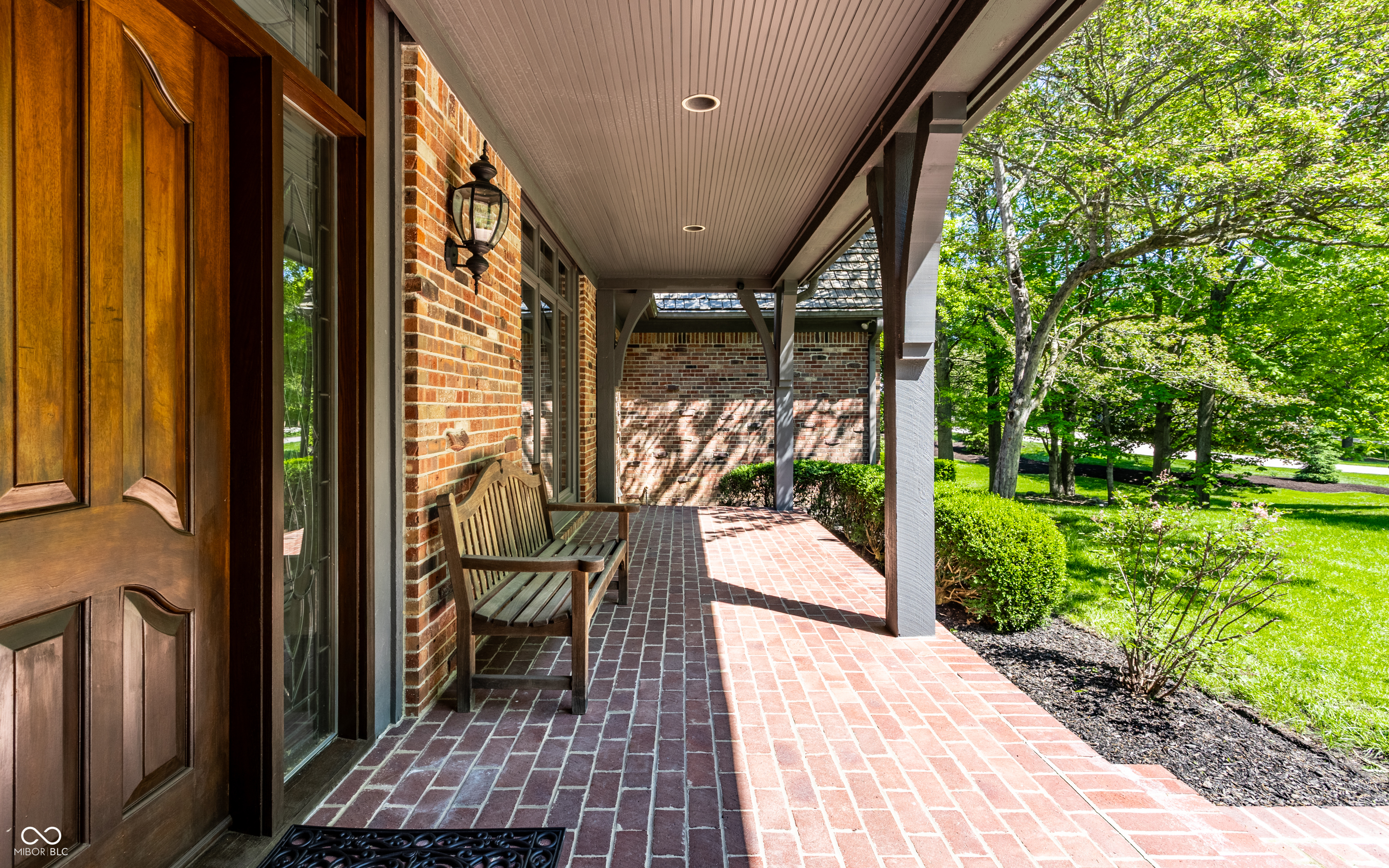 14300 Oakbrook Court