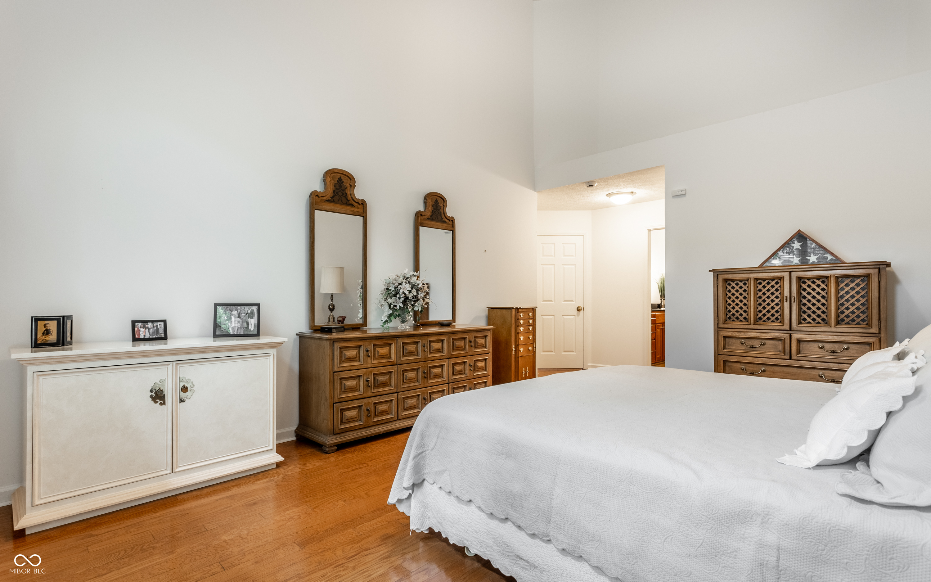 7853 Clearwater Parkway