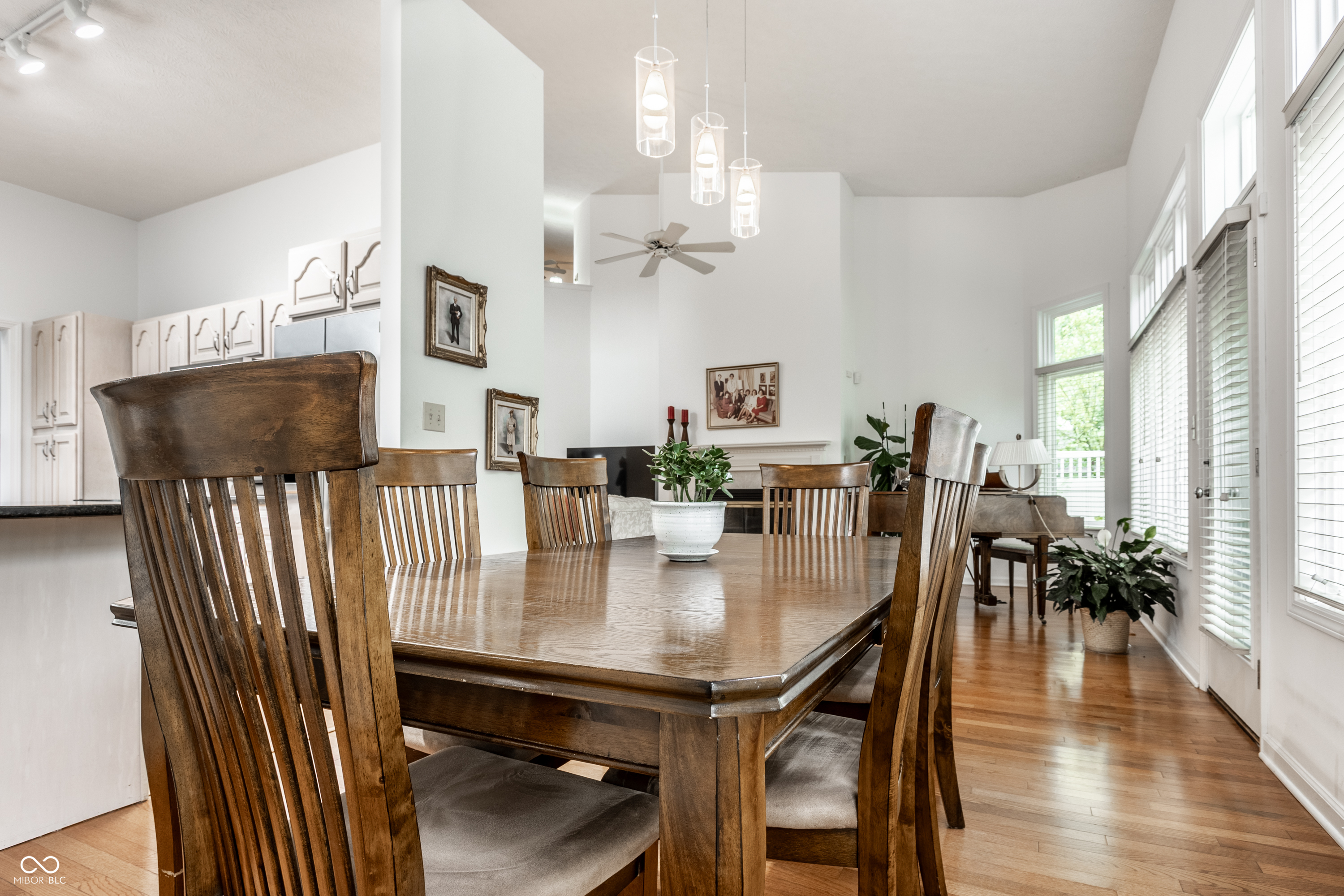 7853 Clearwater Parkway