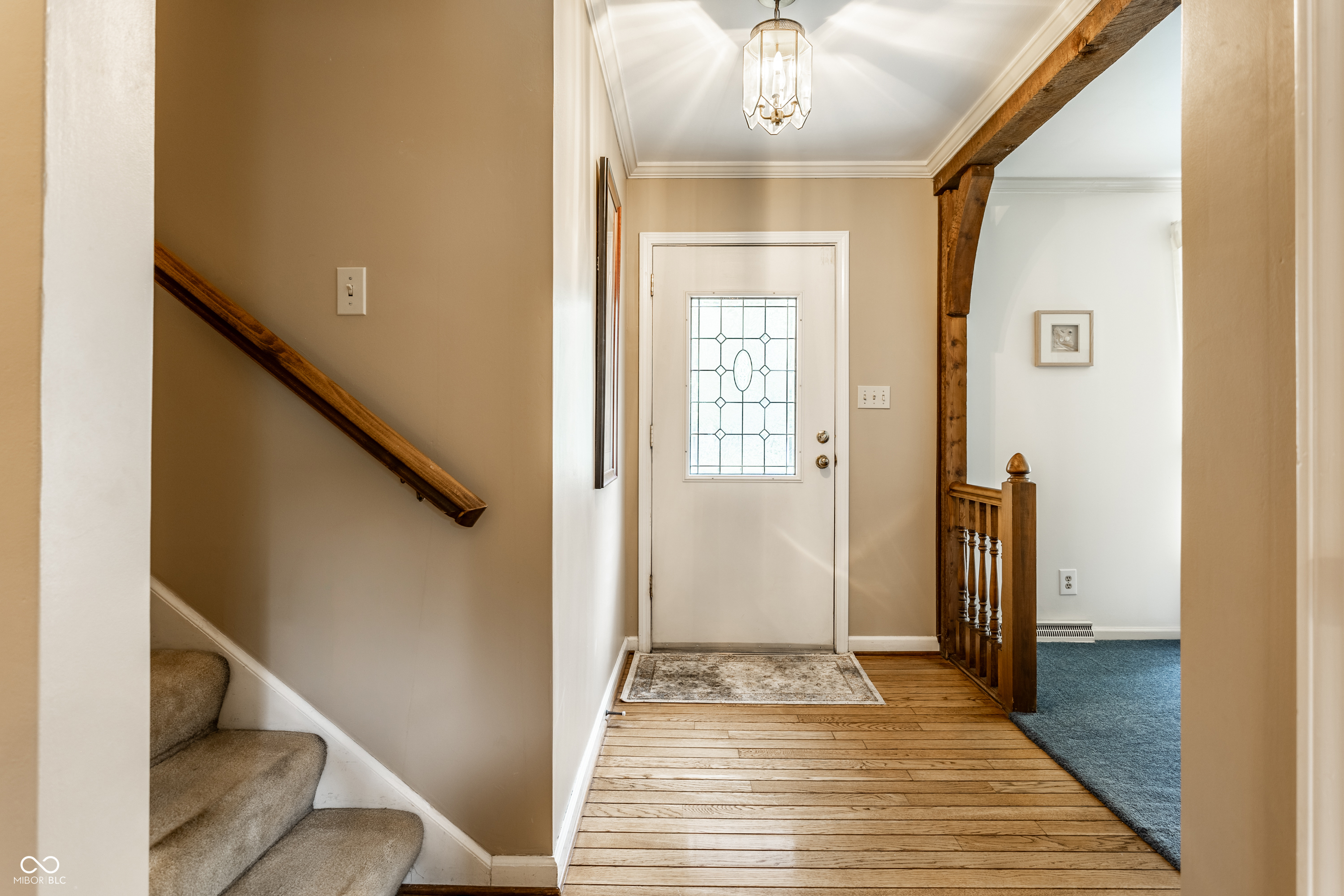 3229 E 69th Street