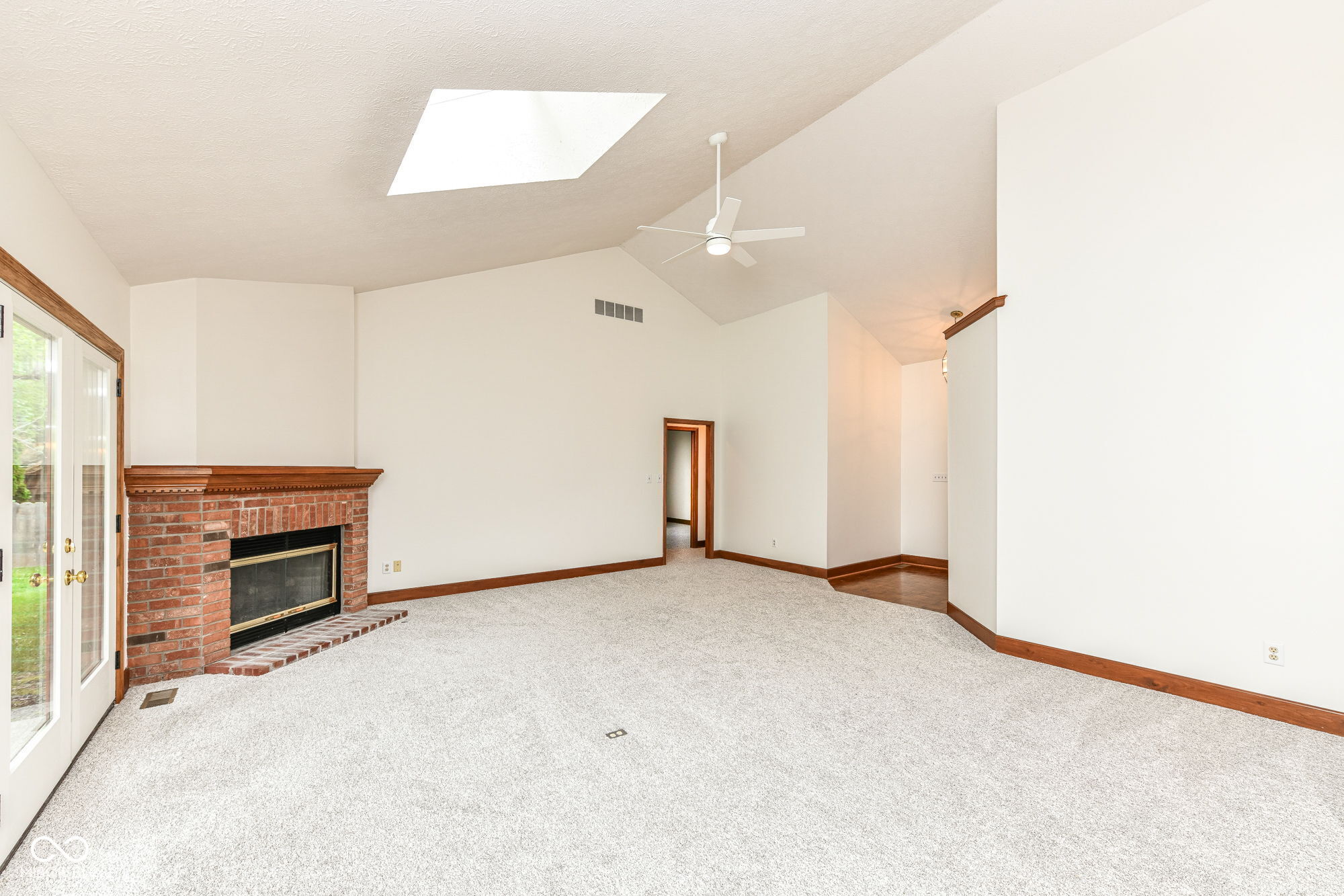 13764 Roswell Drive