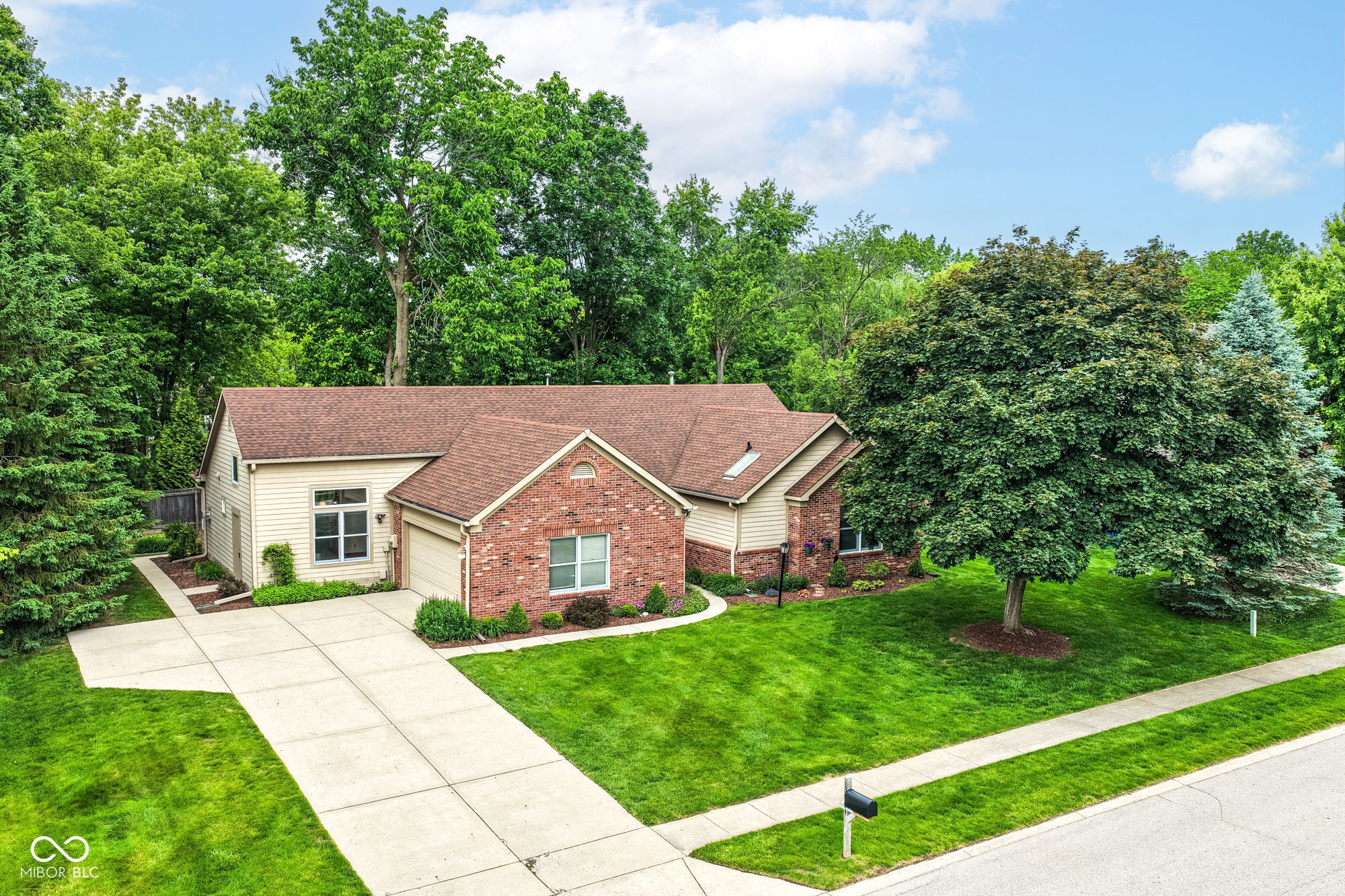 13764 Roswell Drive
