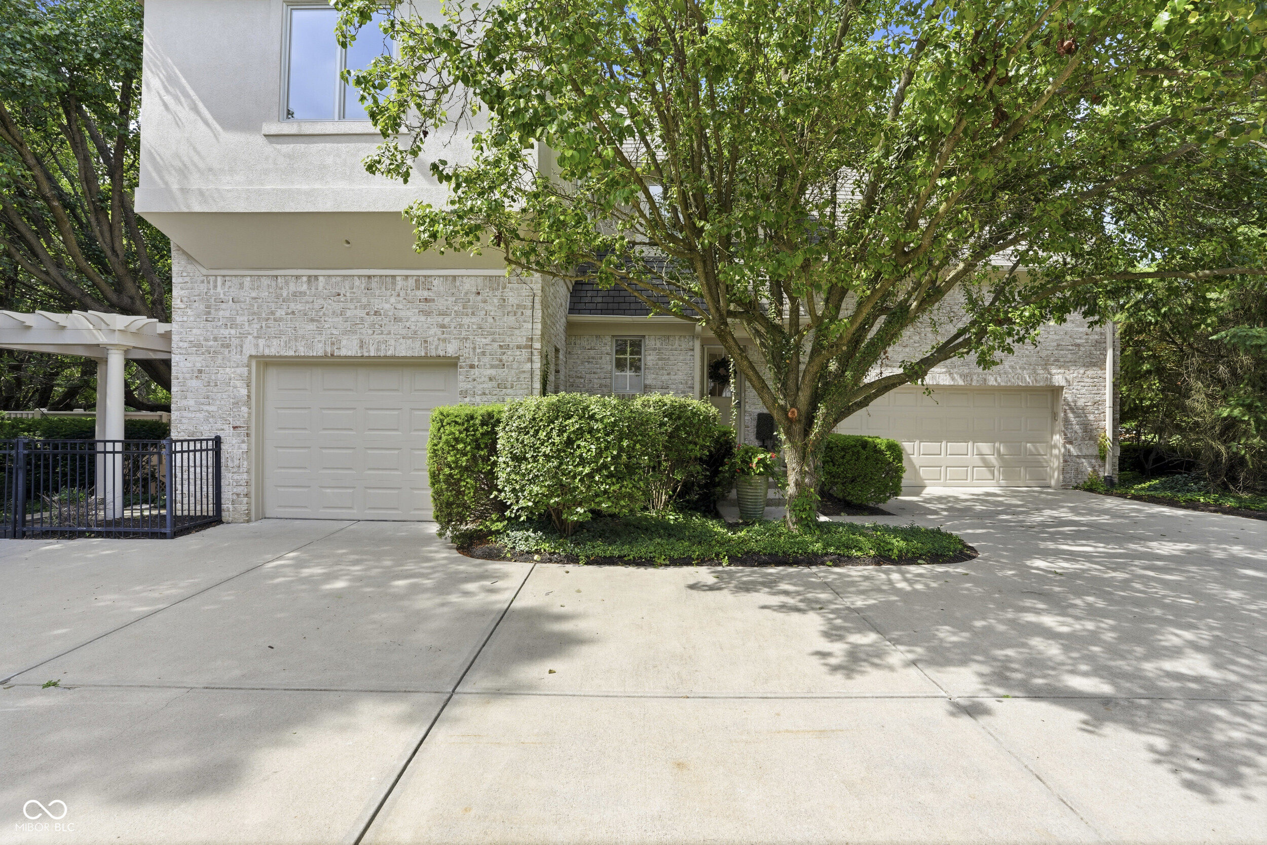 10500 Bishop Circle
