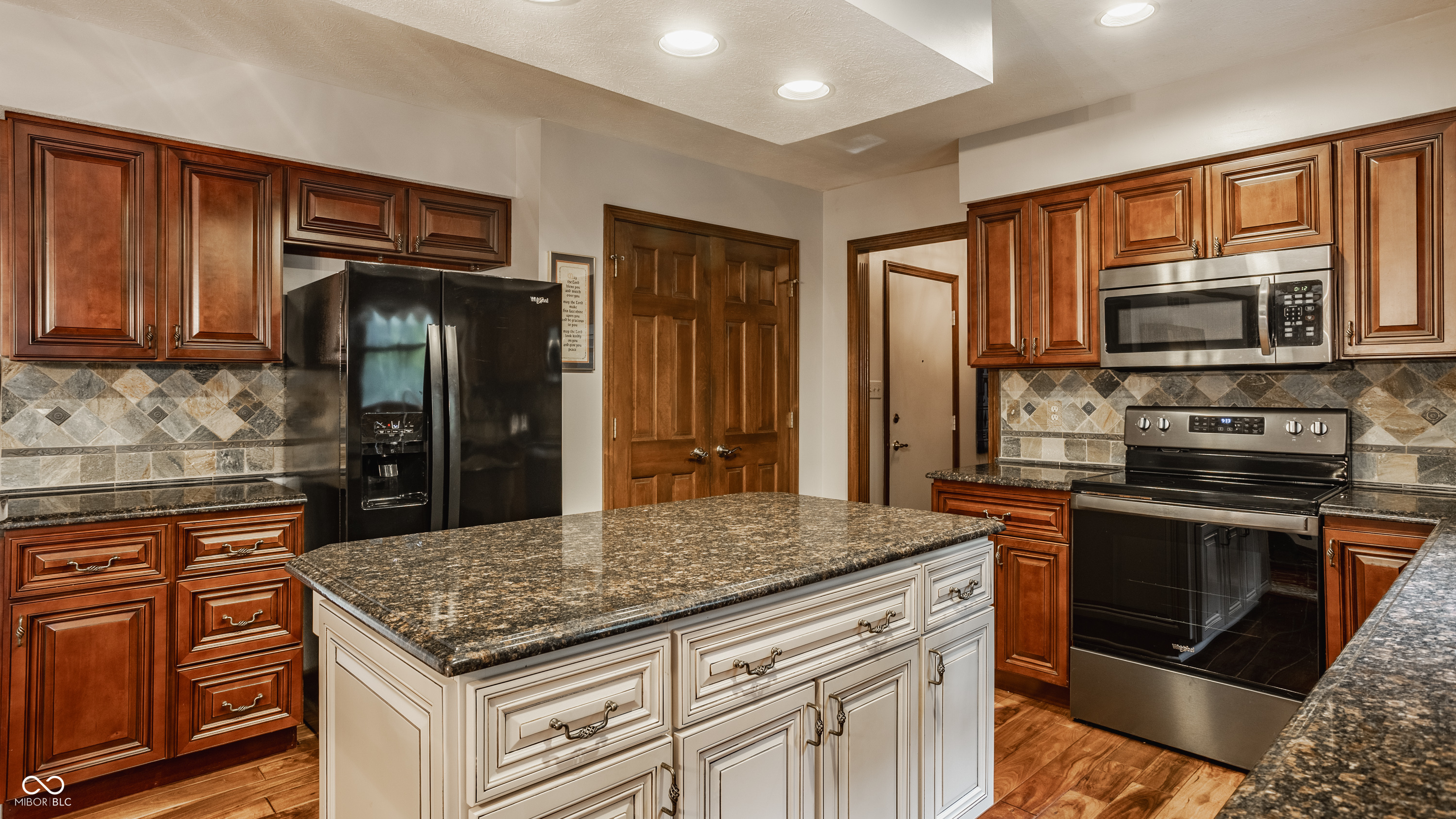8407 Galley Court