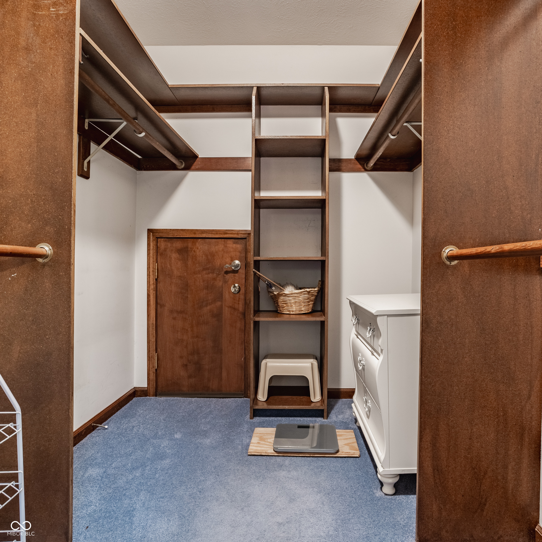 8407 Galley Court