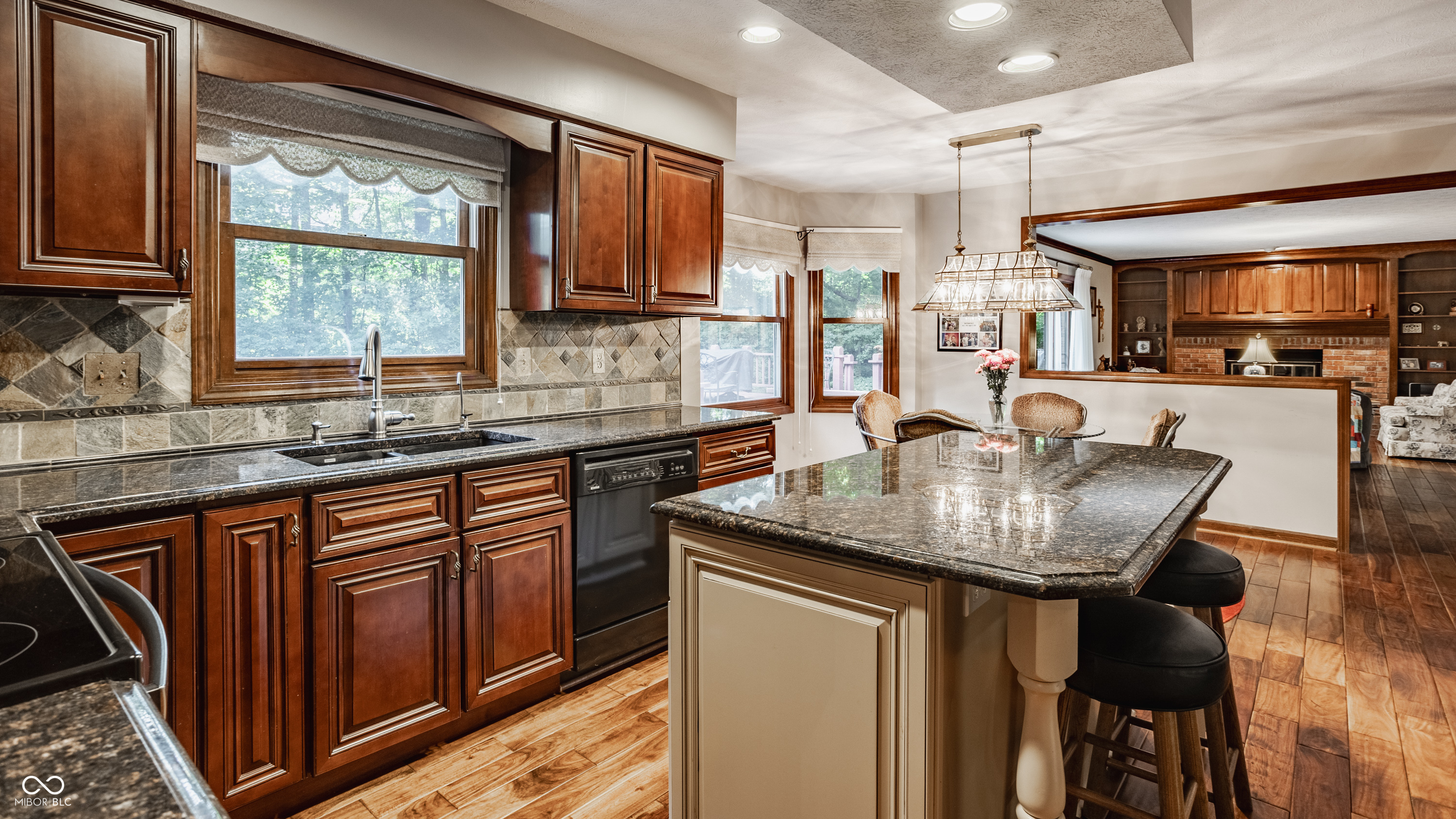 8407 Galley Court