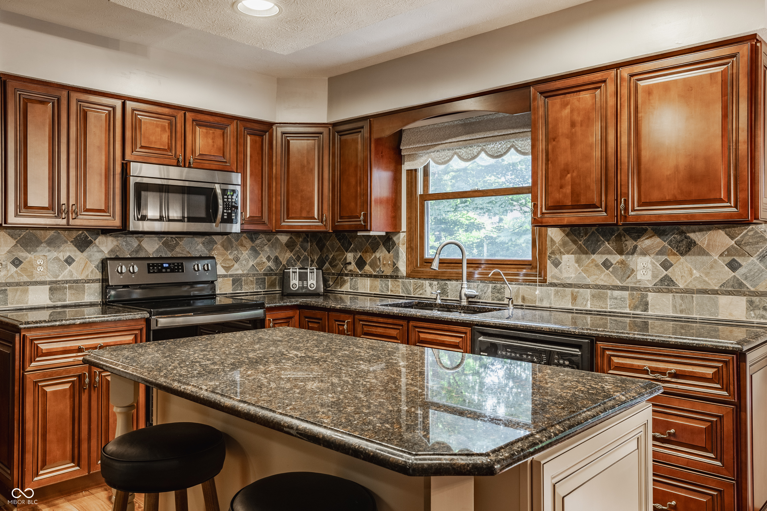 8407 Galley Court