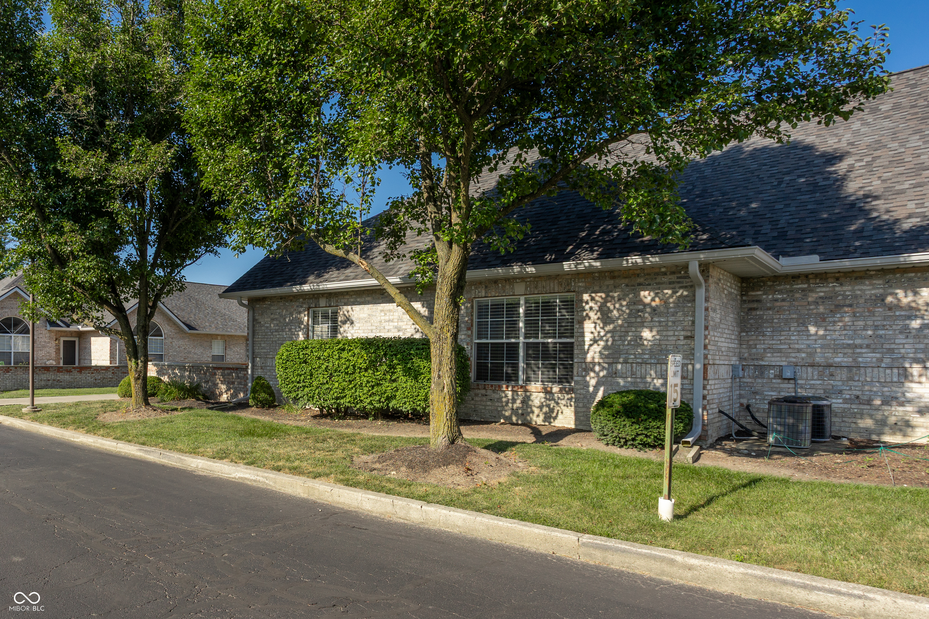 3052 W Applewood Court