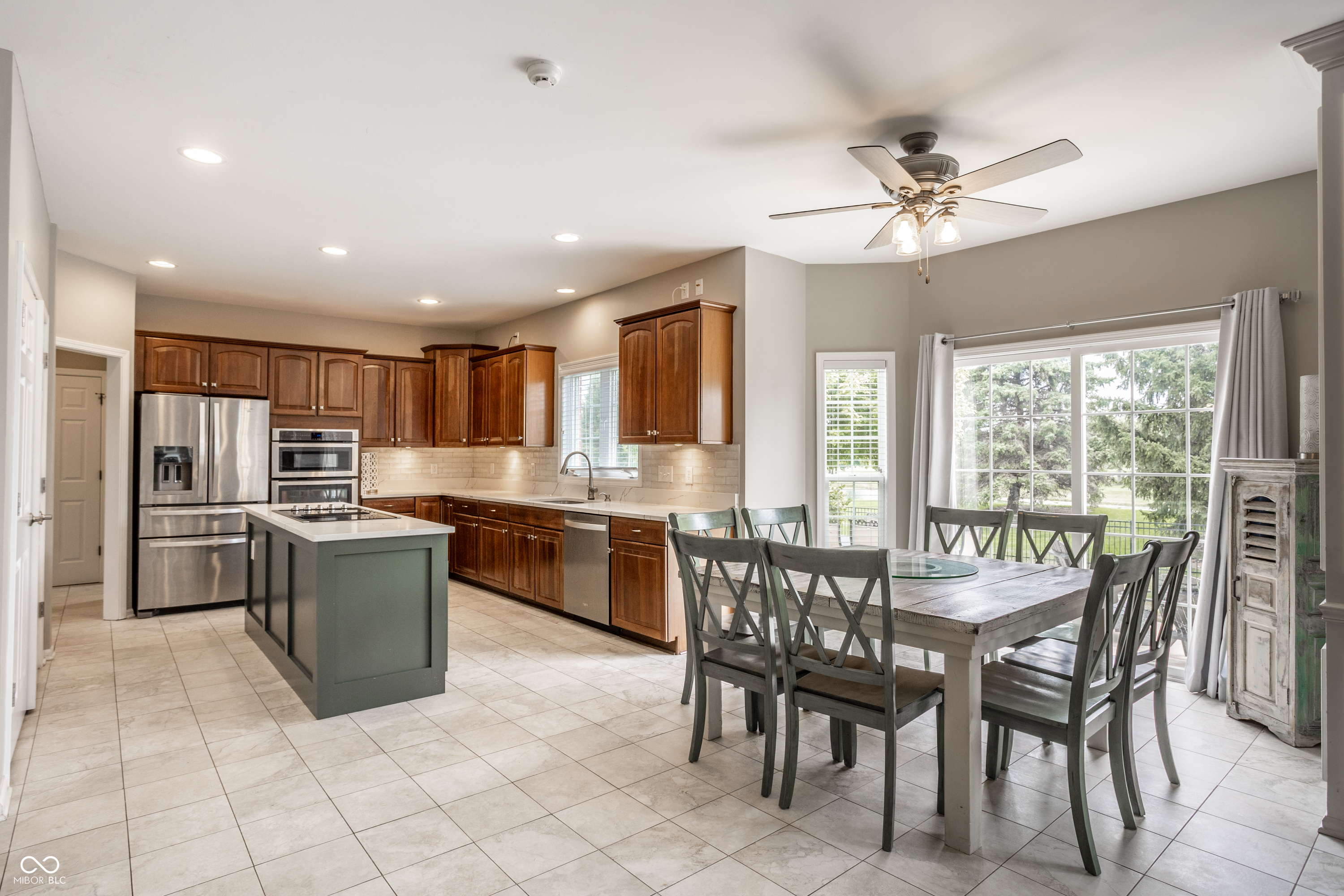 13673 Shorecove Court