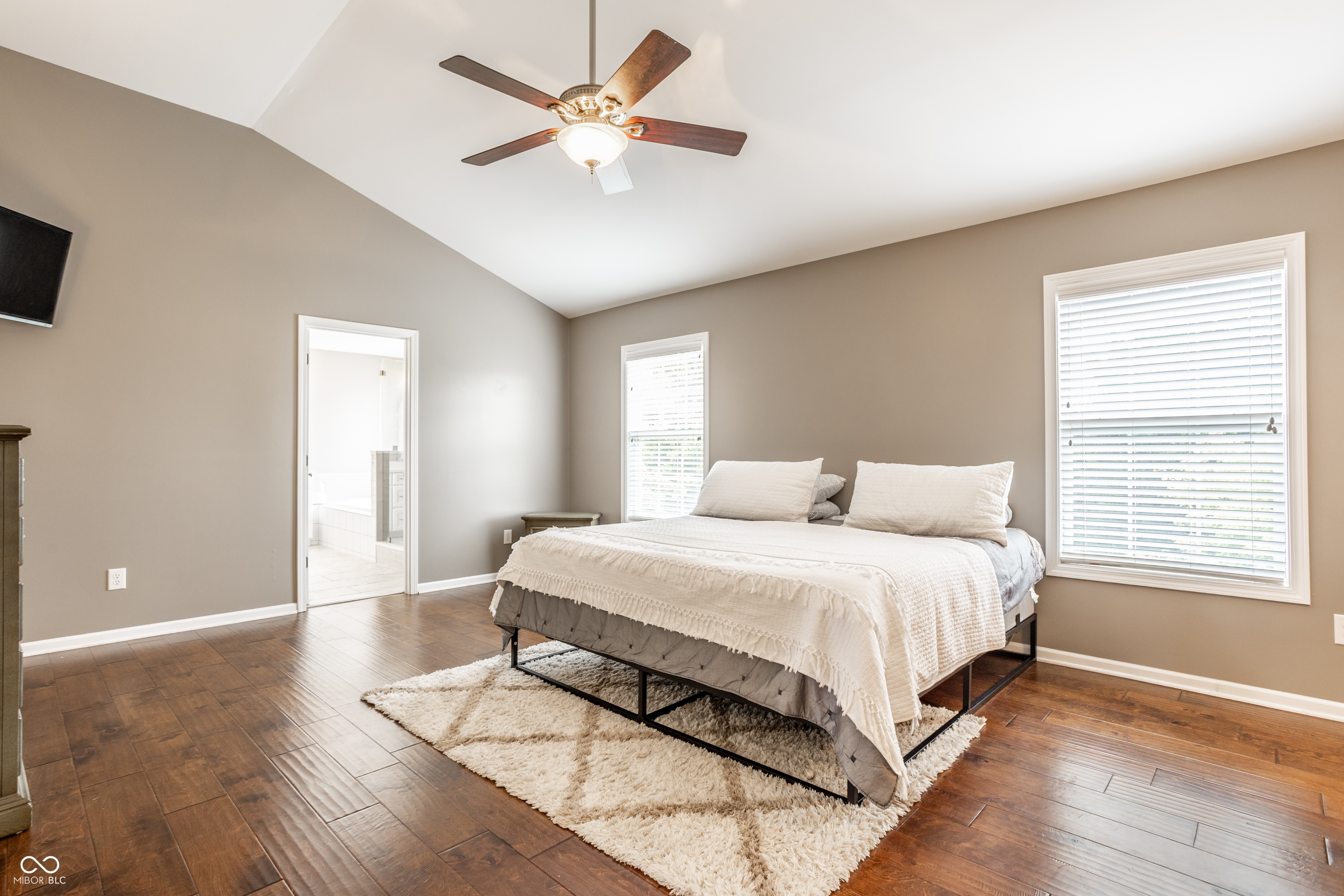 13673 Shorecove Court