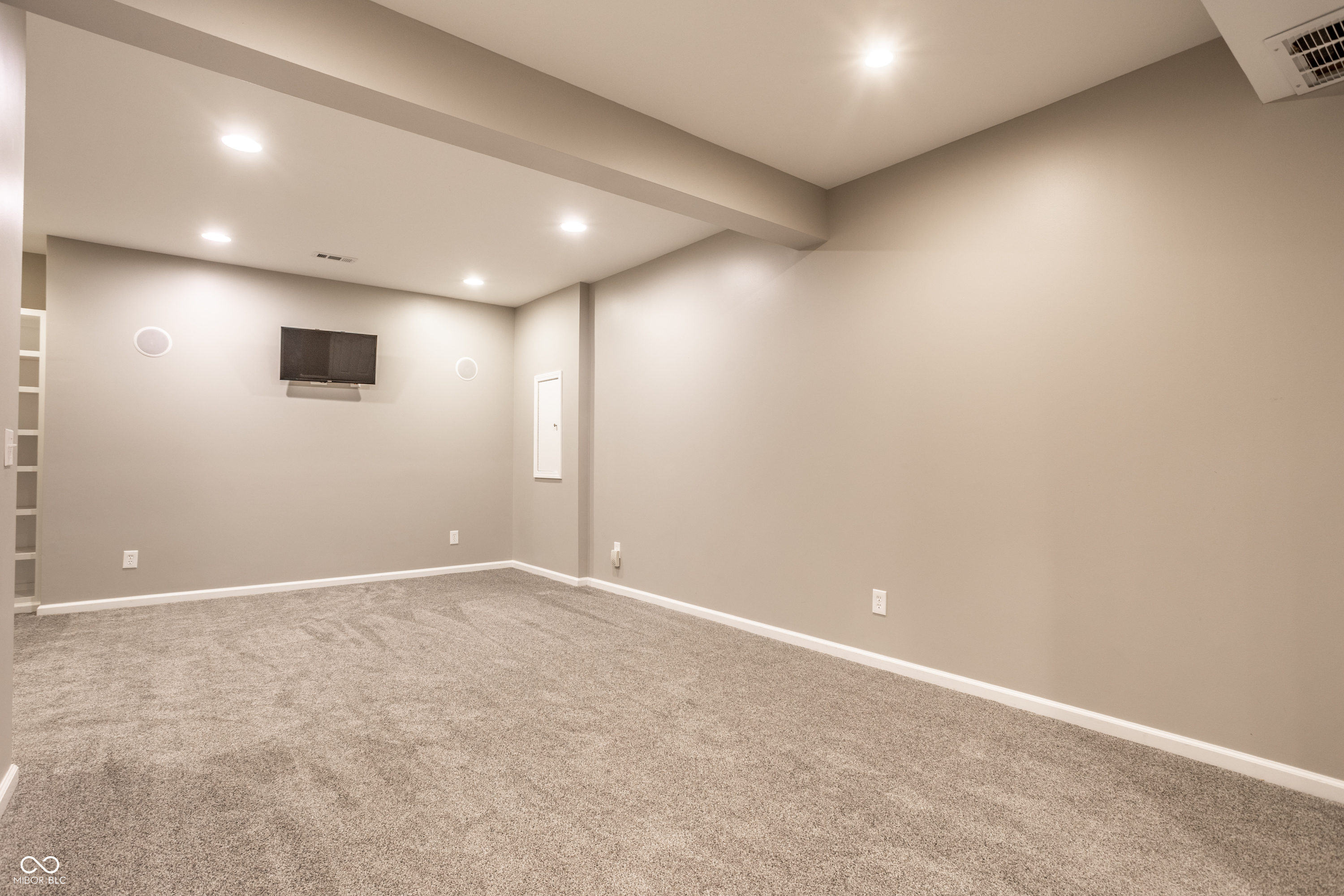 13673 Shorecove Court