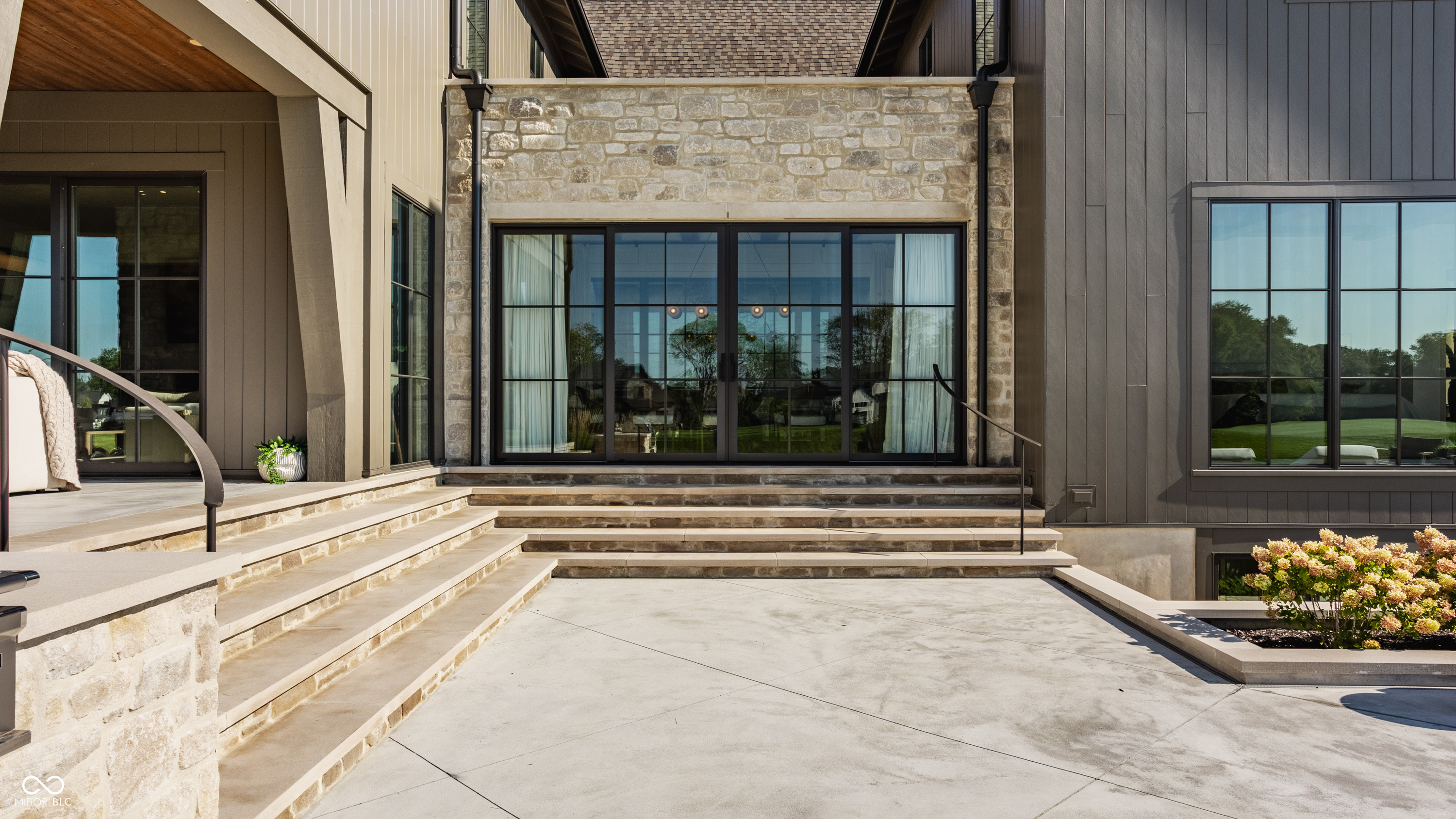 1445 Chatham Ridge Court