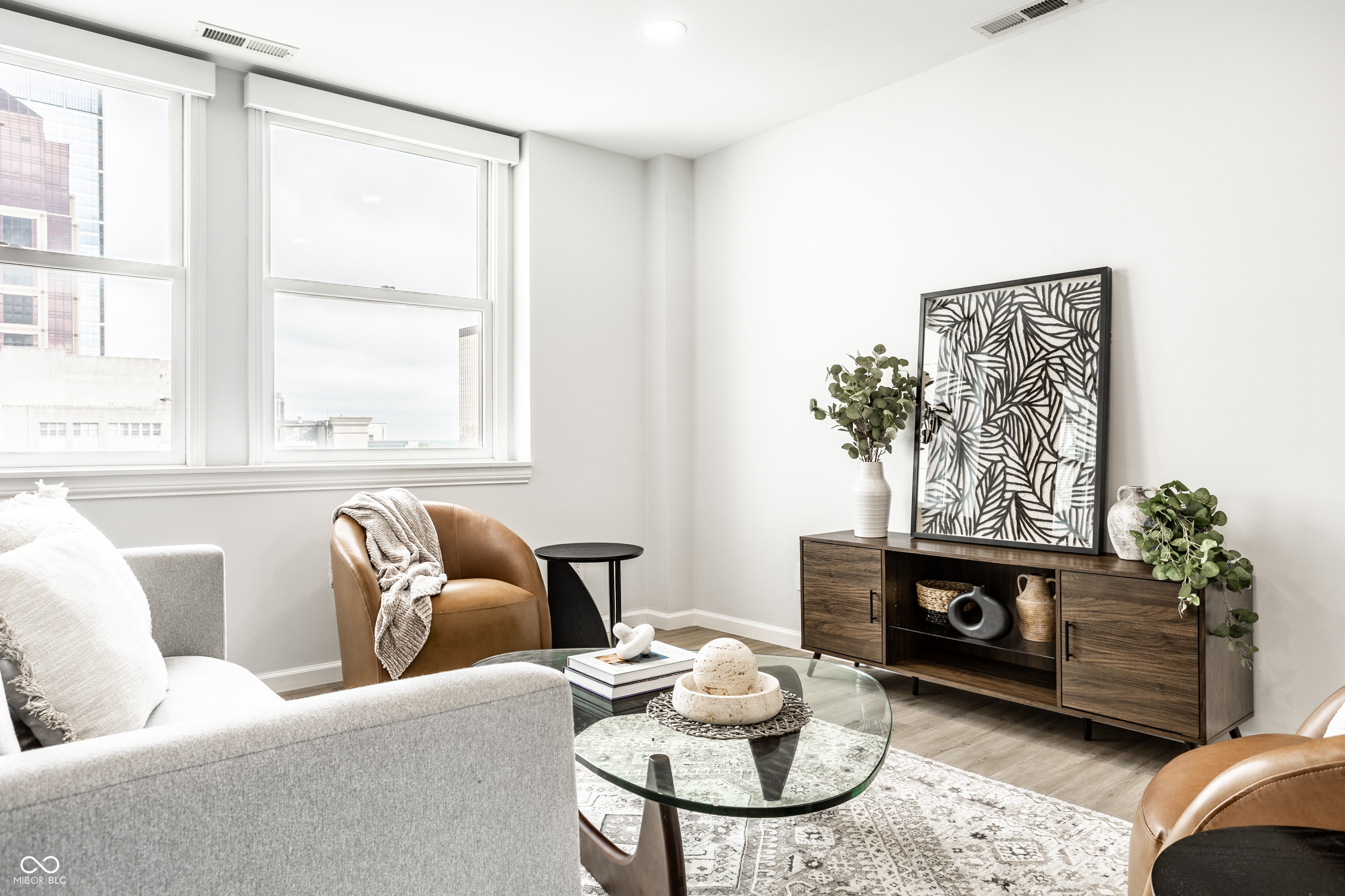 110 E Washington Street Unit: # 1402