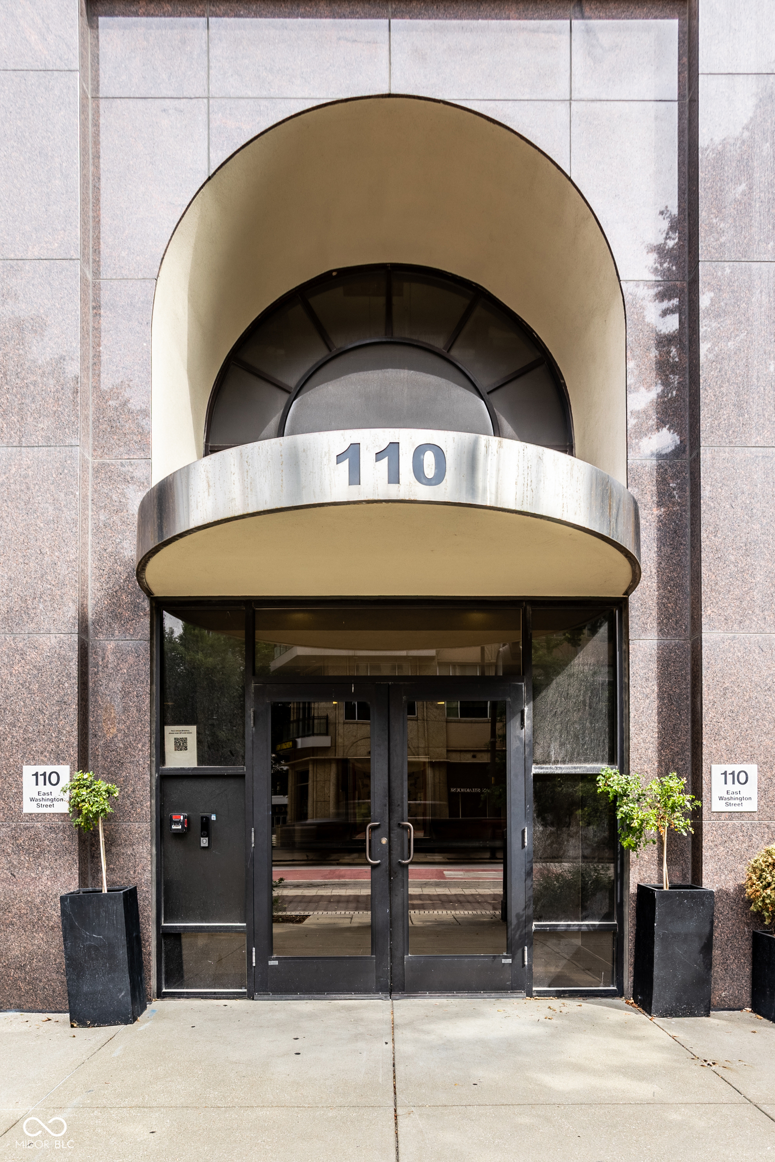 110 E Washington Street Unit: # 1402