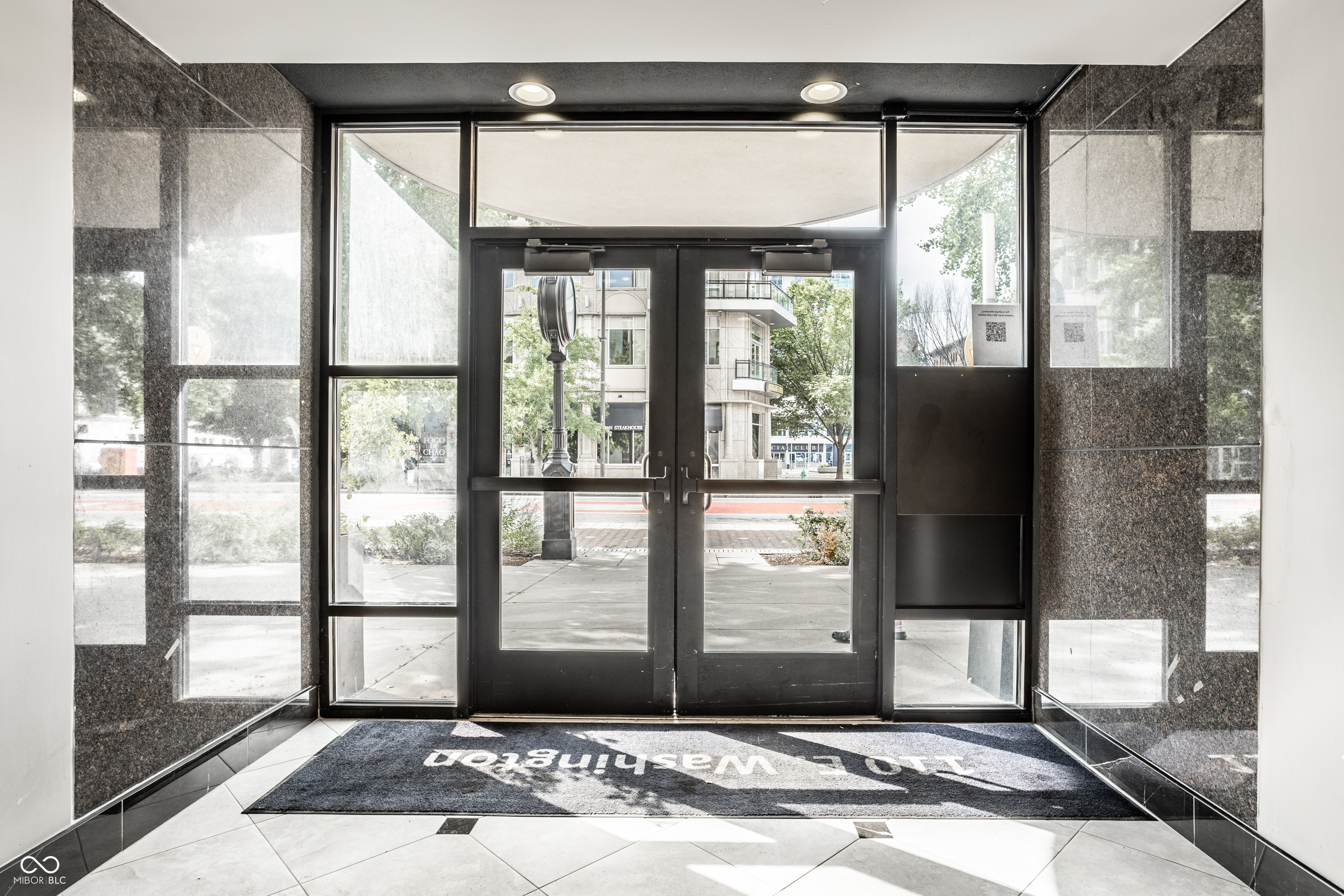 110 E Washington Street Unit: # 1402