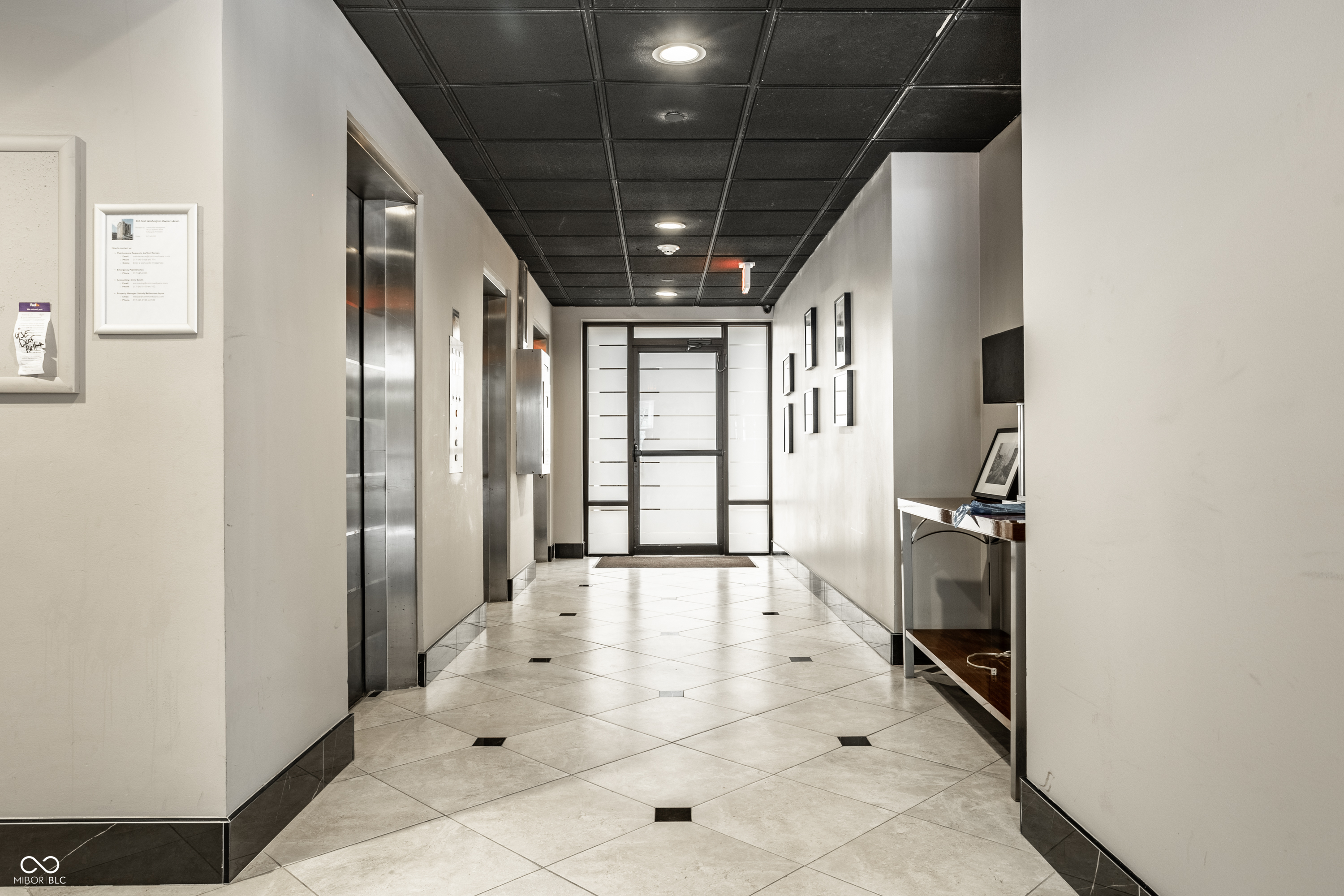 110 E Washington Street Unit: # 1402