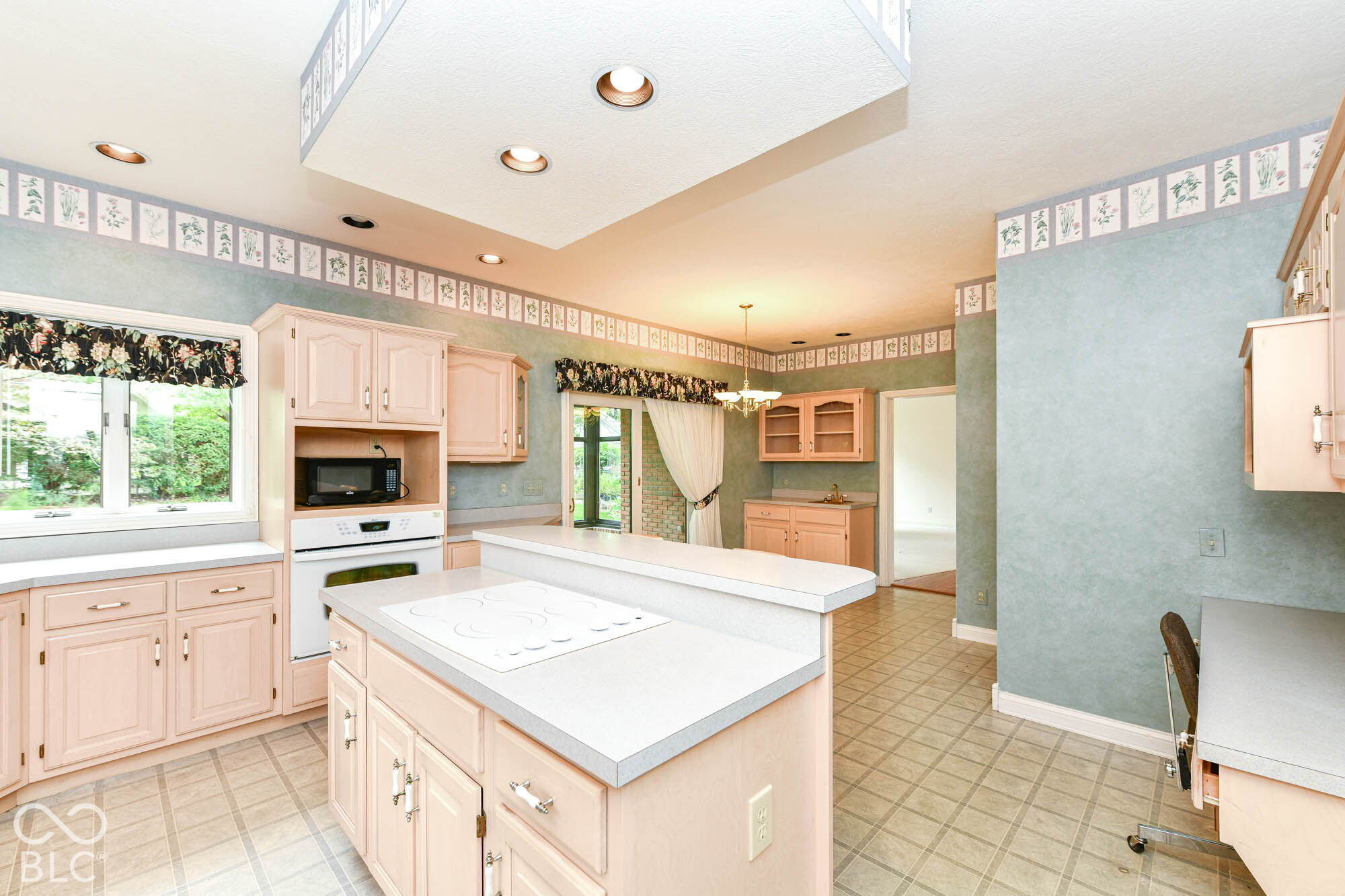 6431 Shamel Drive