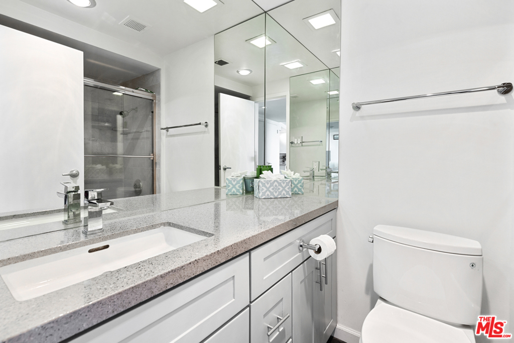 4337 Marina City Drive 1137