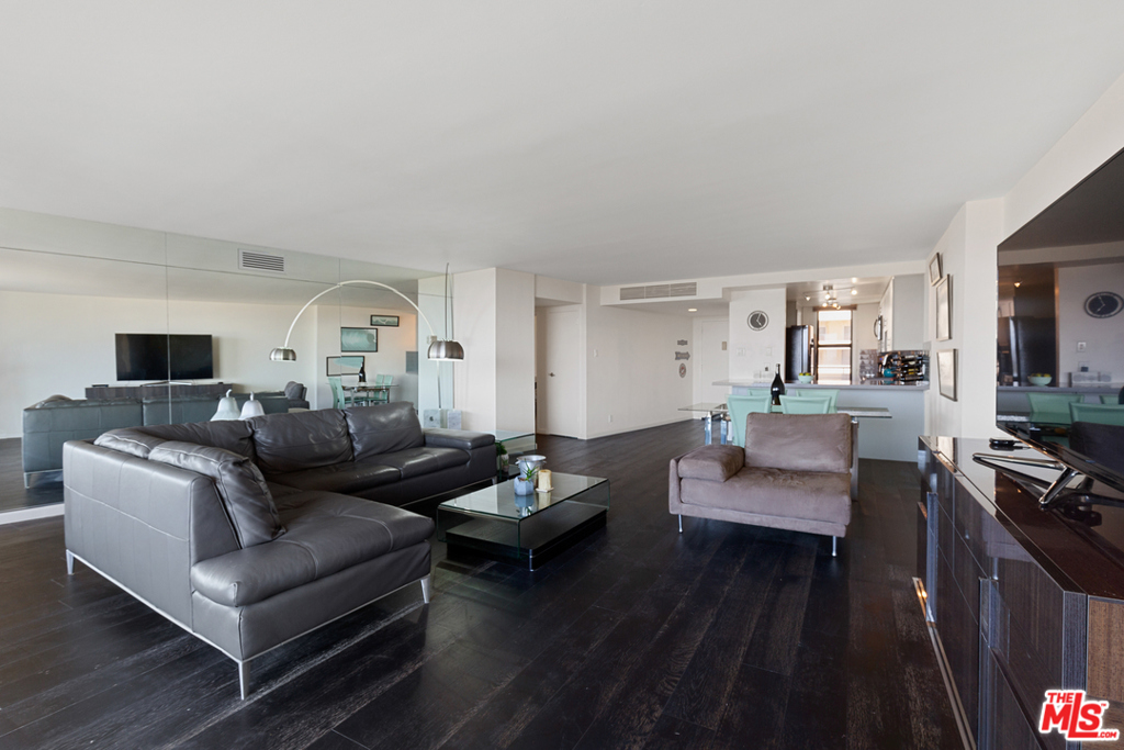 4337 Marina City Drive 1137