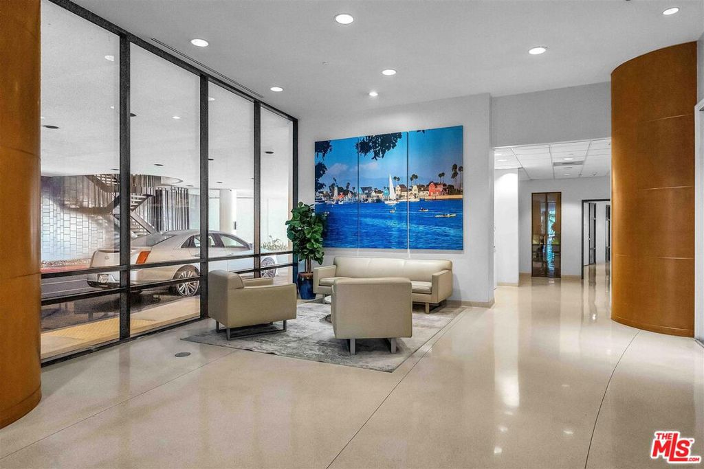 4337 Marina City Drive 1137