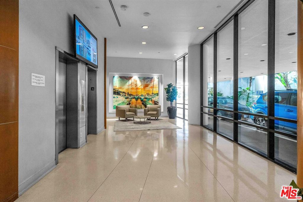 4337 Marina City Drive 1137