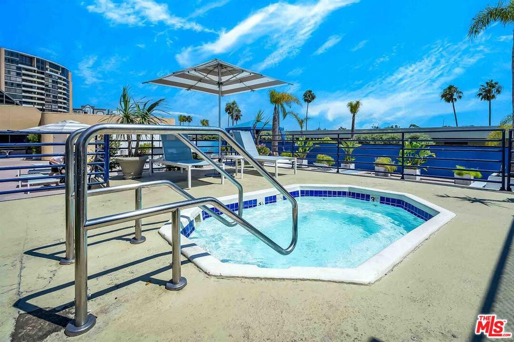 4337 Marina City Drive 1137