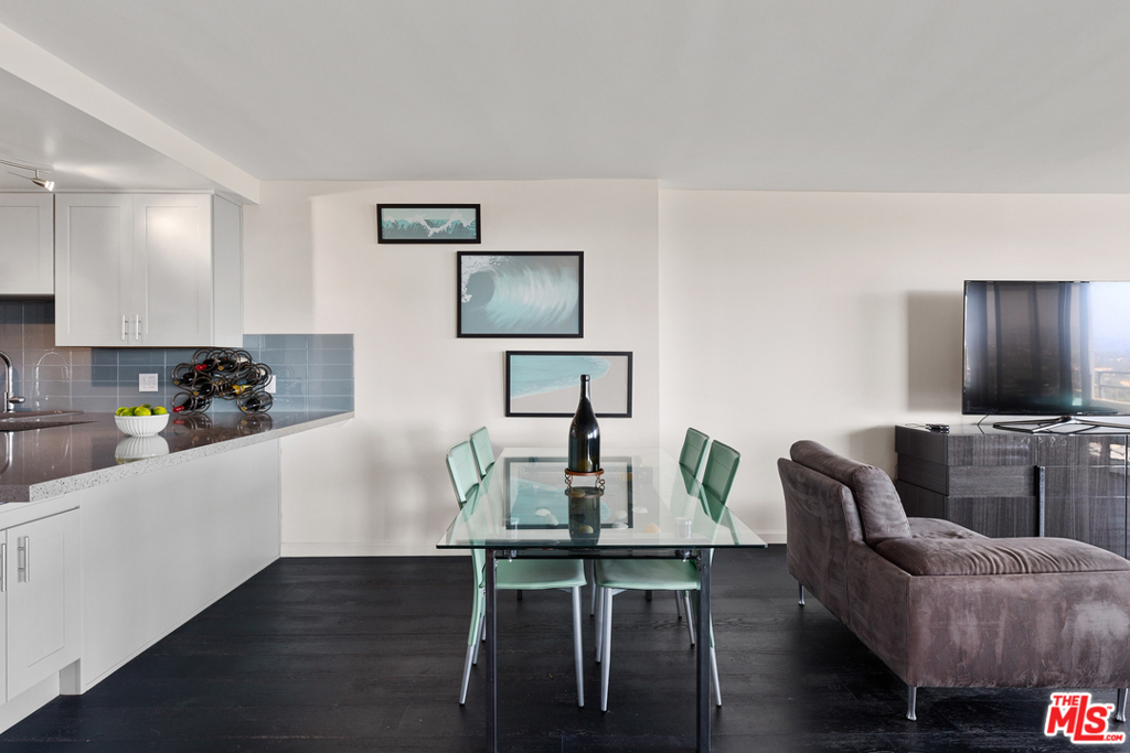 4337 Marina City Drive 1137