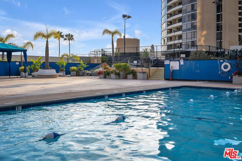 4337 Marina City Drive 1137