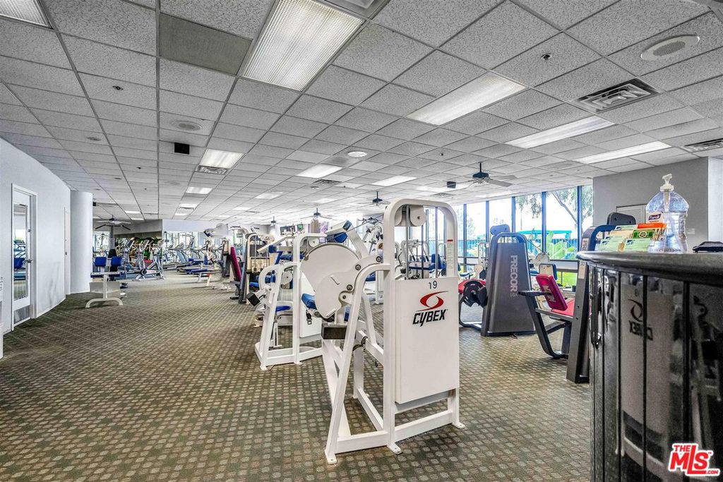 4337 Marina City Drive 1137