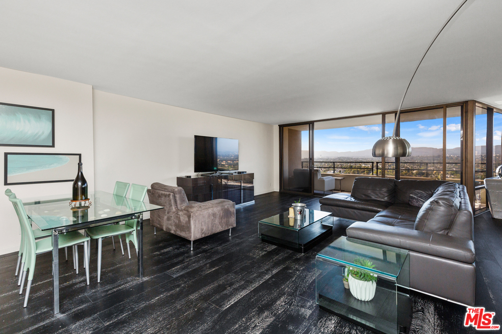 4337 Marina City Drive 1137