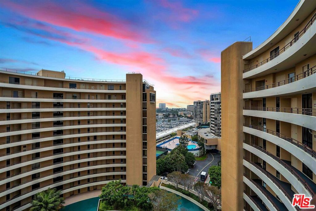 4337 Marina City Drive 1137