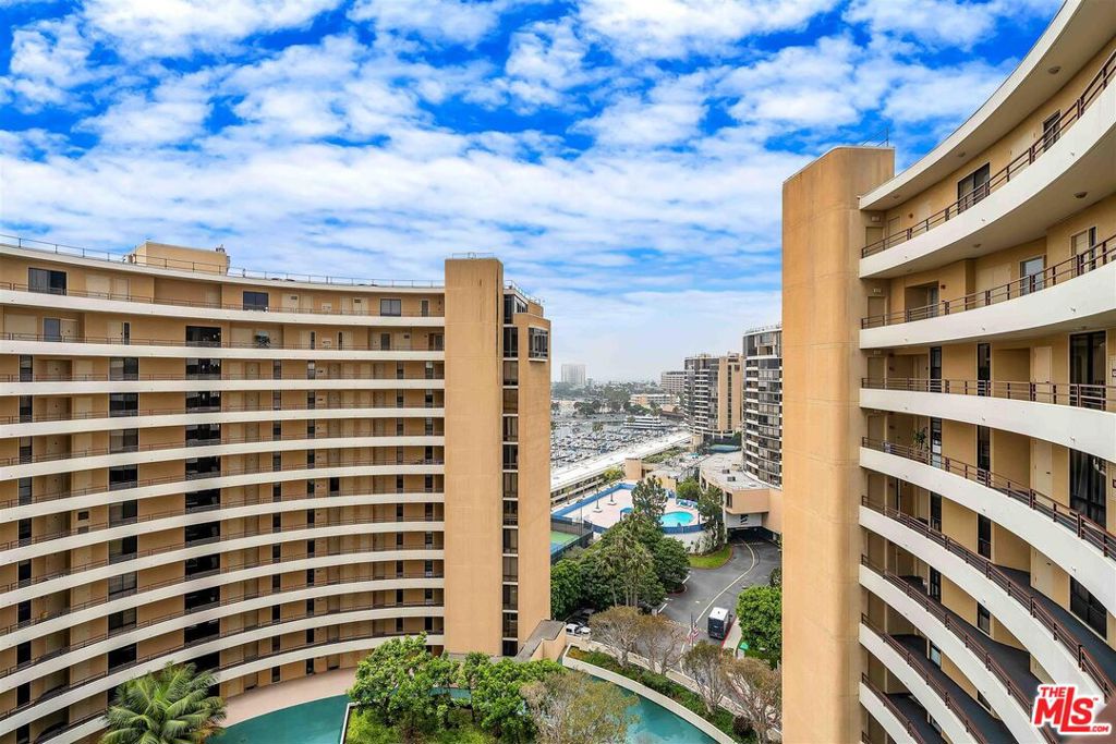 4337 Marina City Drive 1137