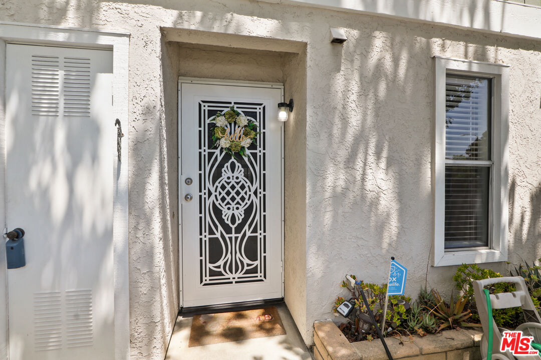121 Abbeywood Ln