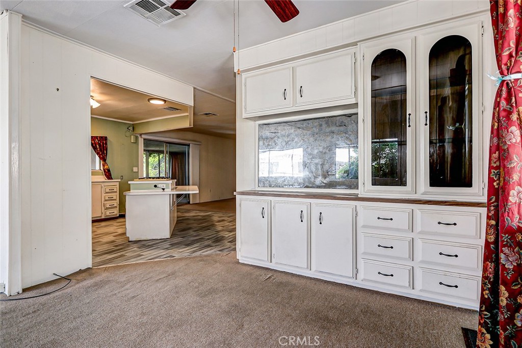 1065 Lomita 88