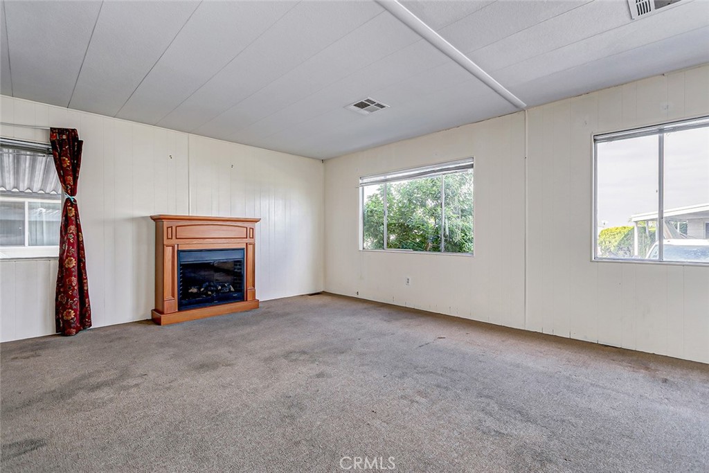 1065 Lomita 88