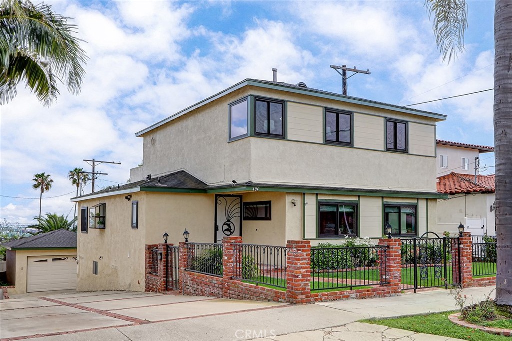 404 Hanford Avenue