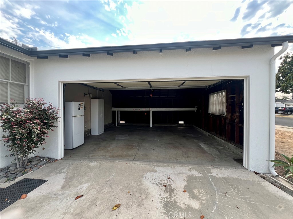 1226 W 187th Street