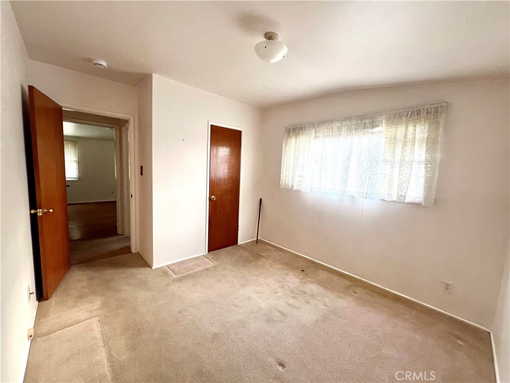 1226 W 187th Street