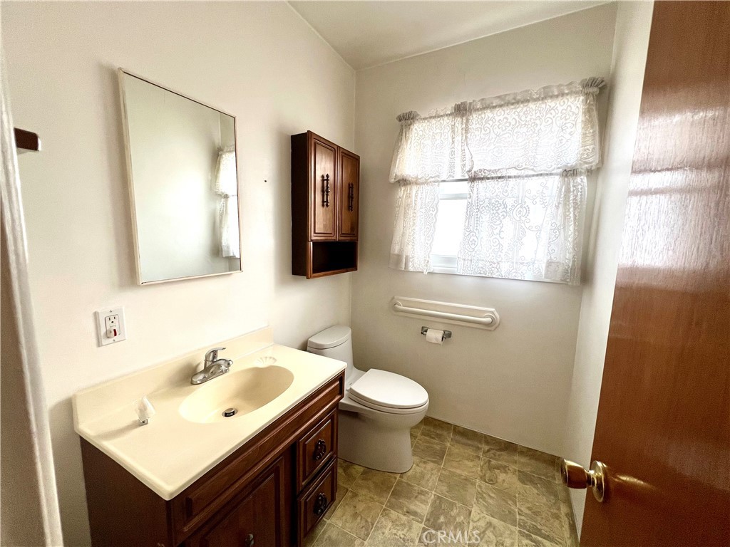 1226 W 187th Street
