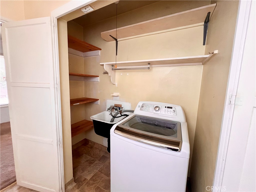 1226 W 187th Street