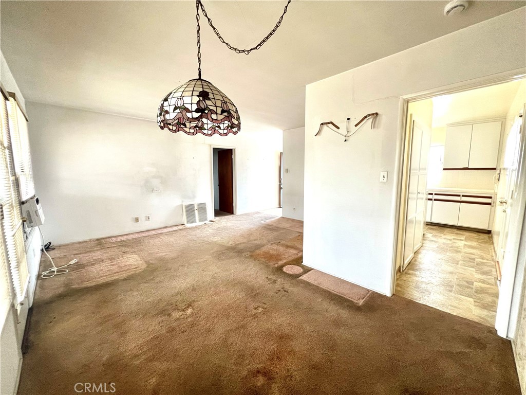 1226 W 187th Street