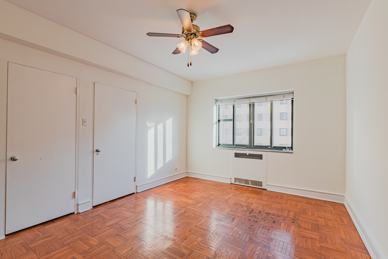 5056 N MARINE DRIVE UNIT: C6